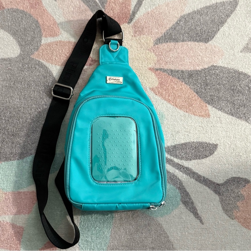 EUC! PinFolio® Sling Bag